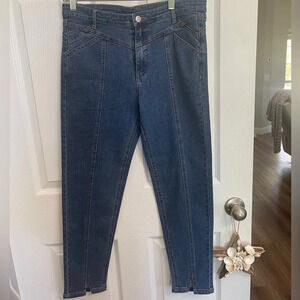 Umgee Boutique Brand Mom pointe jeans V cuff large